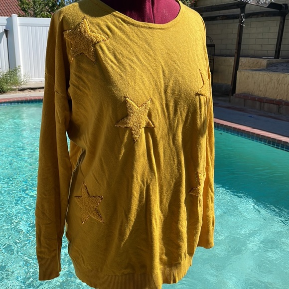 Yellow Mustard Sweater - Picture 7 of 10